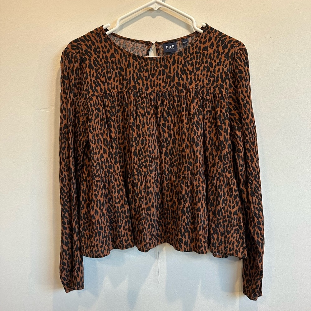 GAP Animal Print Flowy Blouse. Size L.